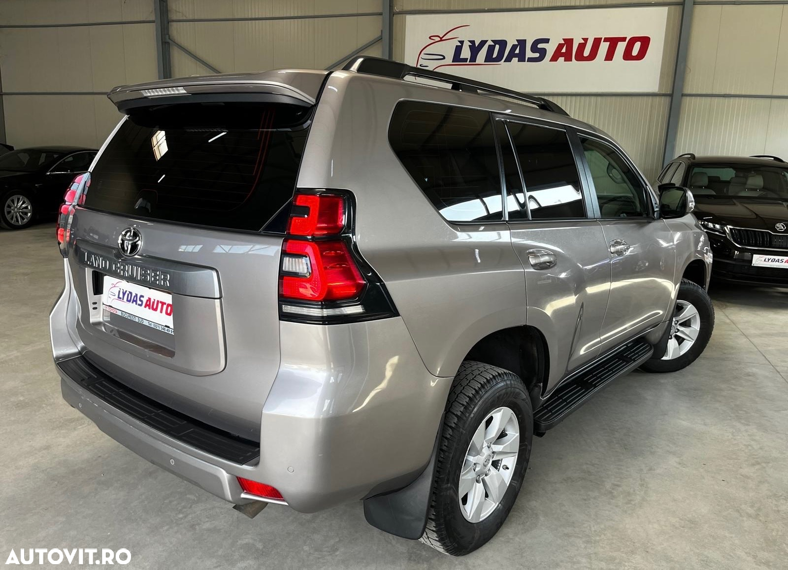 Toyota Land Cruiser 2.8l Turbo D-4D A/T 5 locuri Active - 5