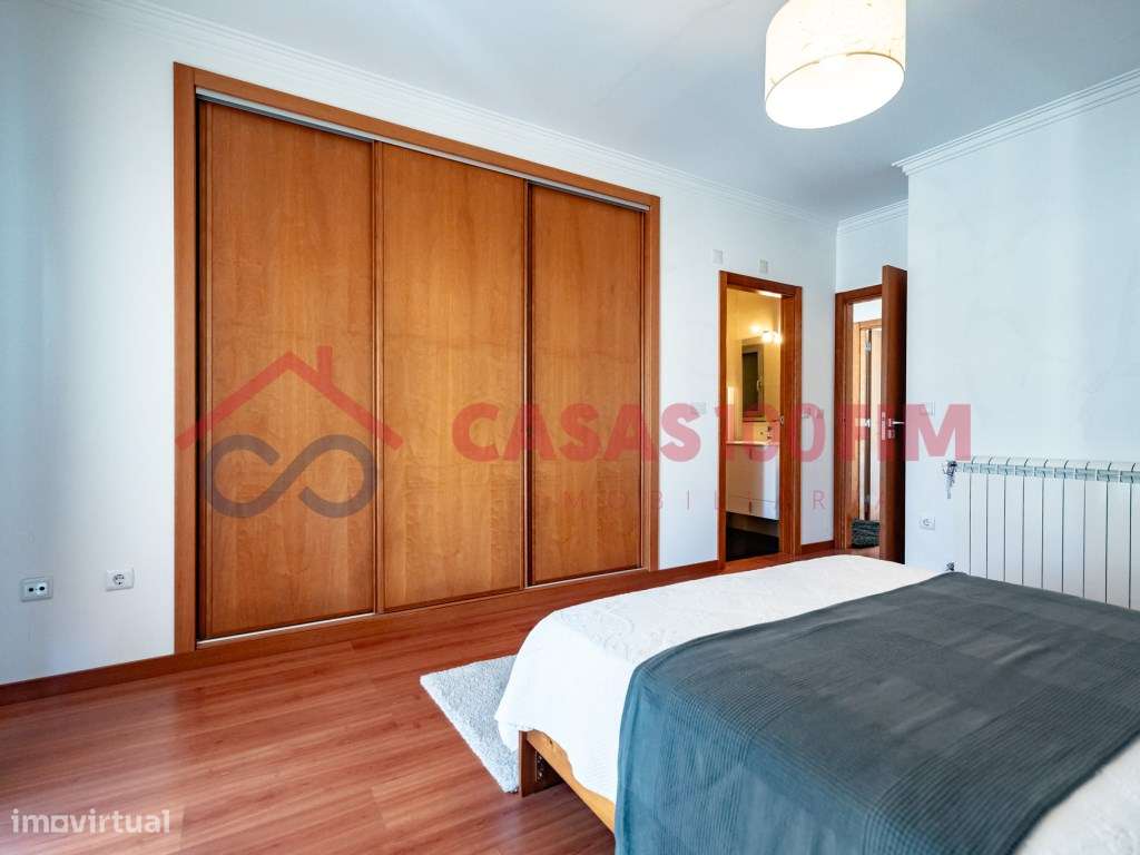 Oportunidade Moradia Individual T4 Azoia - Leiria-32