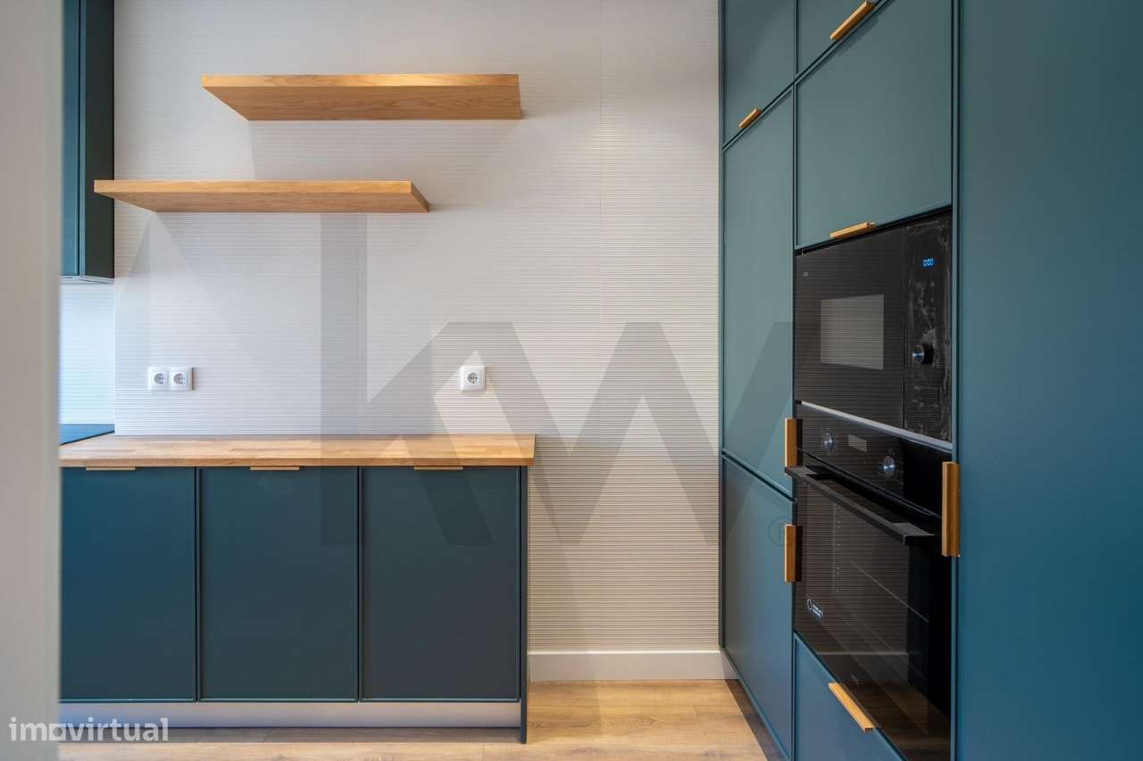 PARA VENDA: Apartamento T4, totalmente remodelado - Grande imagem: 4/44