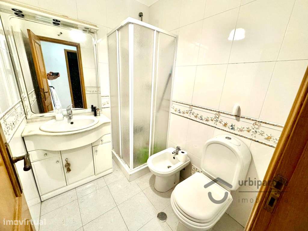 Apartamento T2+1 Duplex, c/ parqueamento, Ramada Caneças.-16