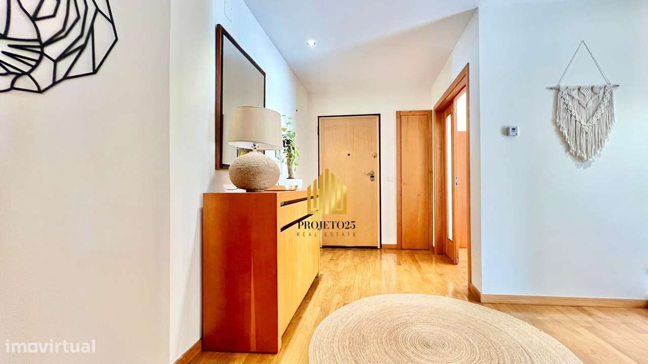 T3+1 Último Piso, Varanda Tipo Terraço, junto ao Centro da Maia! - Grande imagem: 4/27
