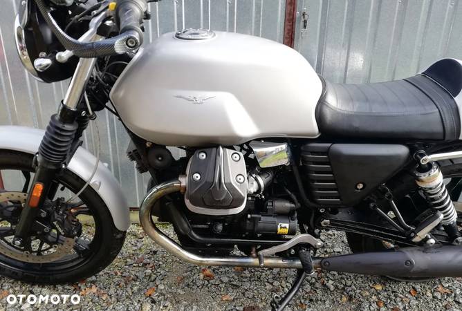 Moto Guzzi V7 - 10