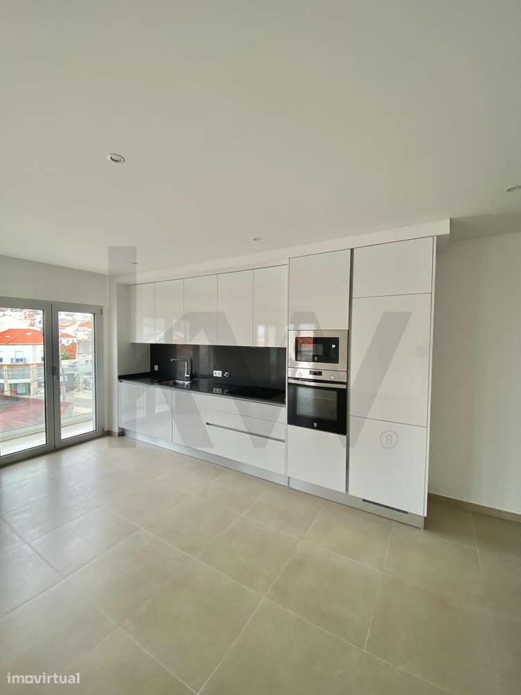 Apartamento T3 Duplex com Terraço - Nazaré Centro - Grande imagem: 2/27