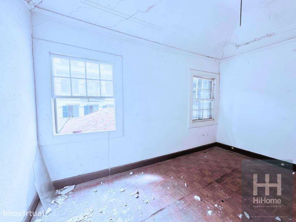 Prédio com projecto para 4 apartamentos no centro do Funchal-26