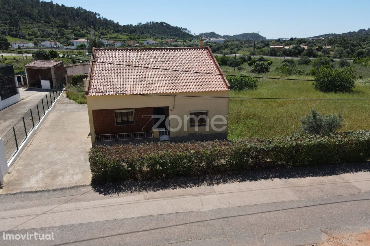 Moradia T2 + Terreno em Messines