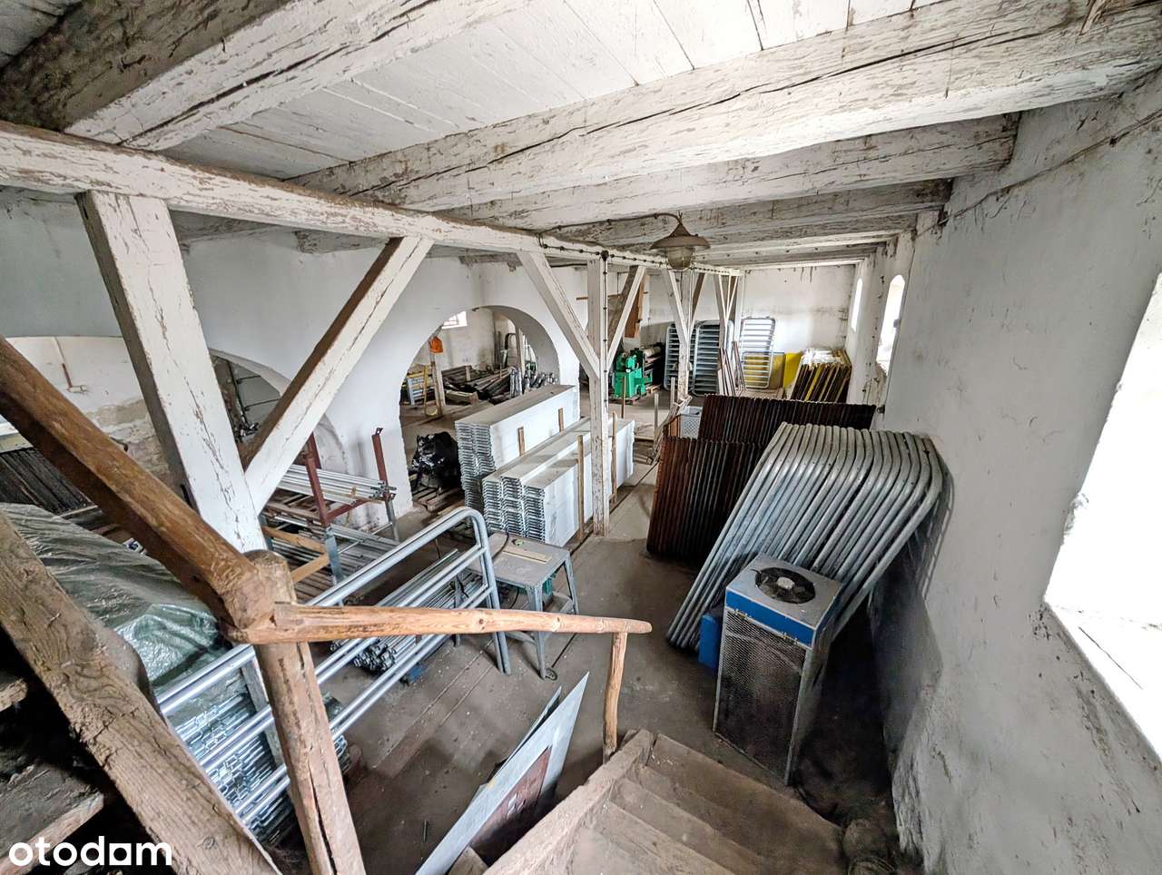 Magazyn w budynku starego browaru w Końskowoli-5