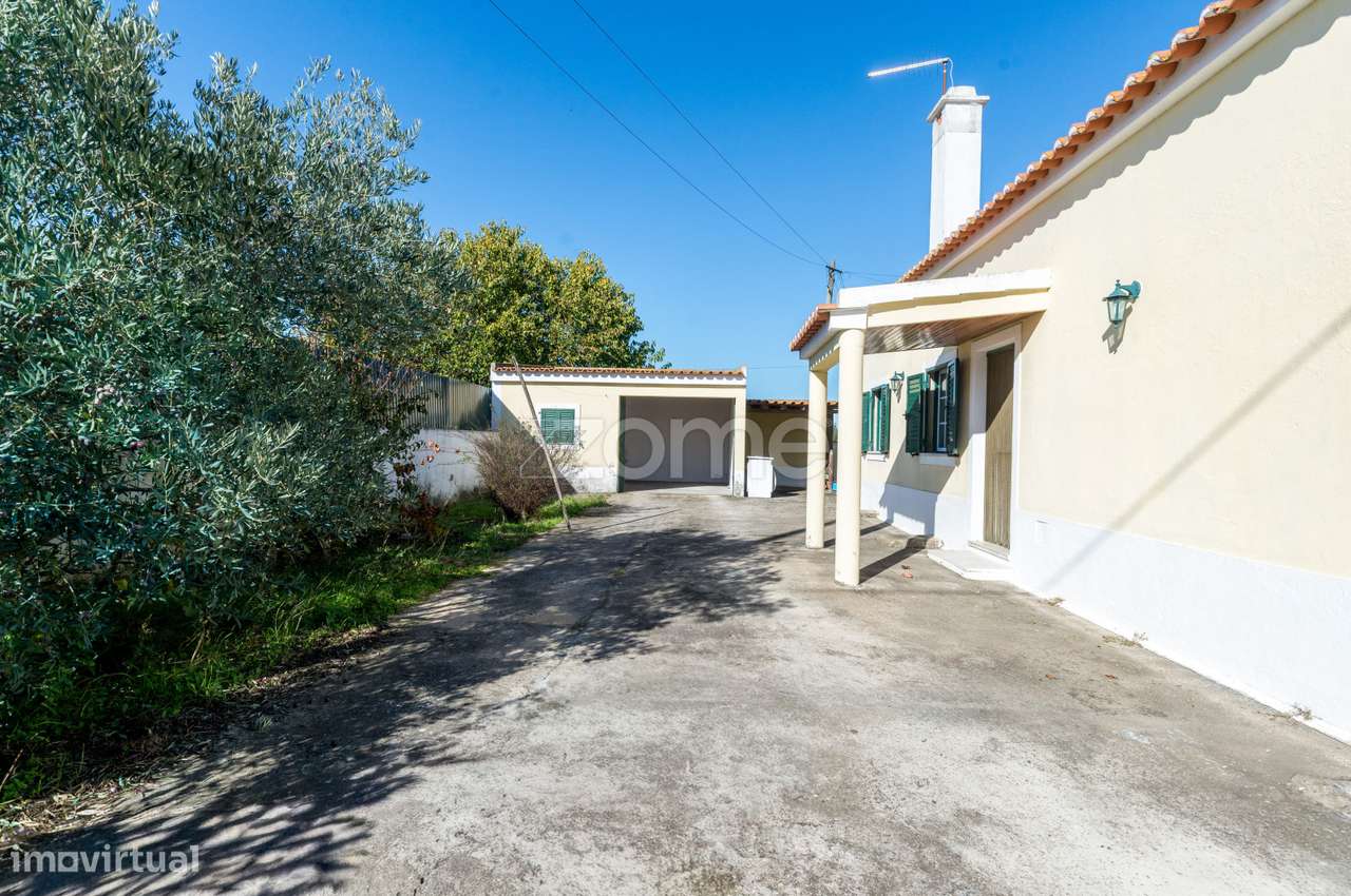 Moradia T3 com garagem e jardim, Alpiarça - Grande imagem: 3/50