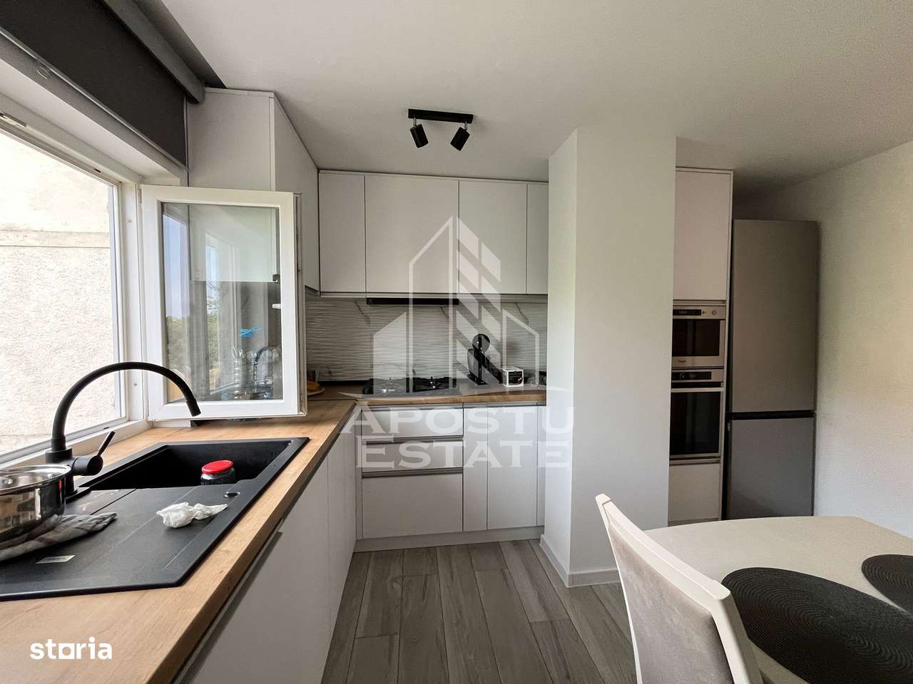 Apartament modern cu 3 camere, etaj intermediar, zona Bucovina - Imagine principală: 4/12