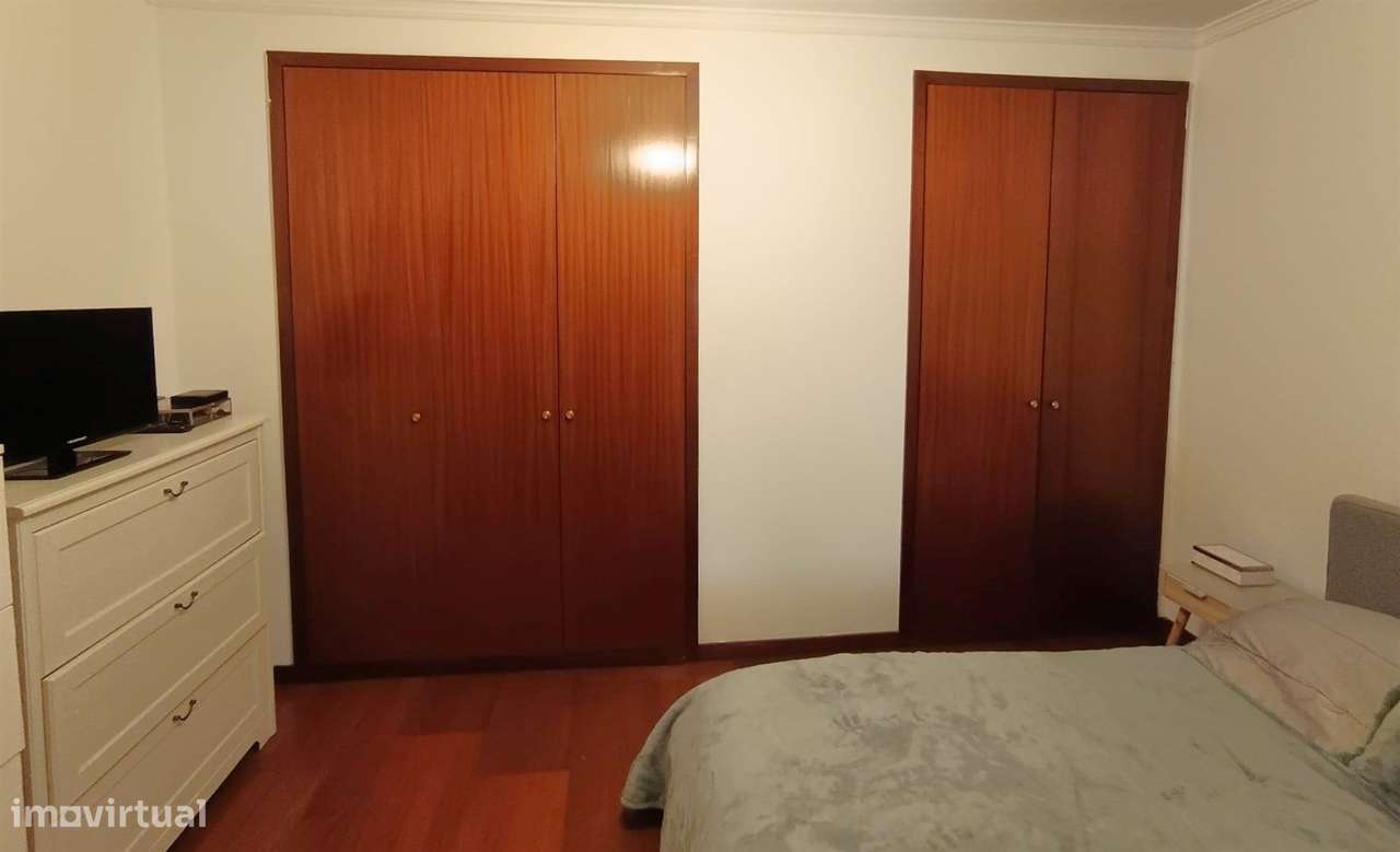 T1 na Maia para venda com inquilino | Equipado | Varanda e garagem-42