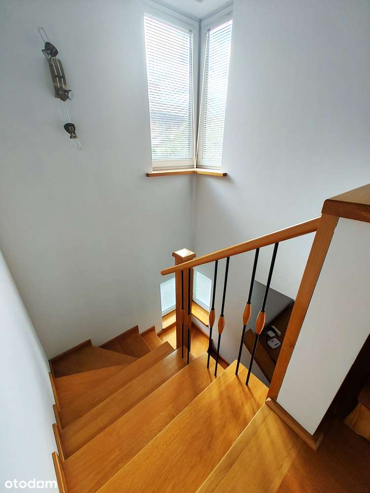 Sprzedaż dom Łomianki szeregowiec skrajny 156m2 działka 225m2-6