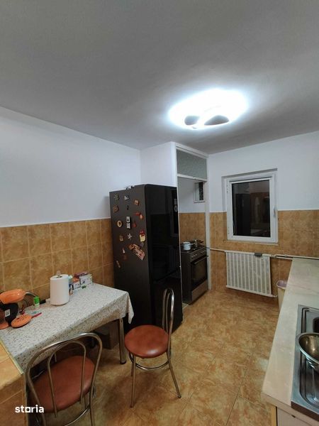 Vand apartament Zona Lipovei