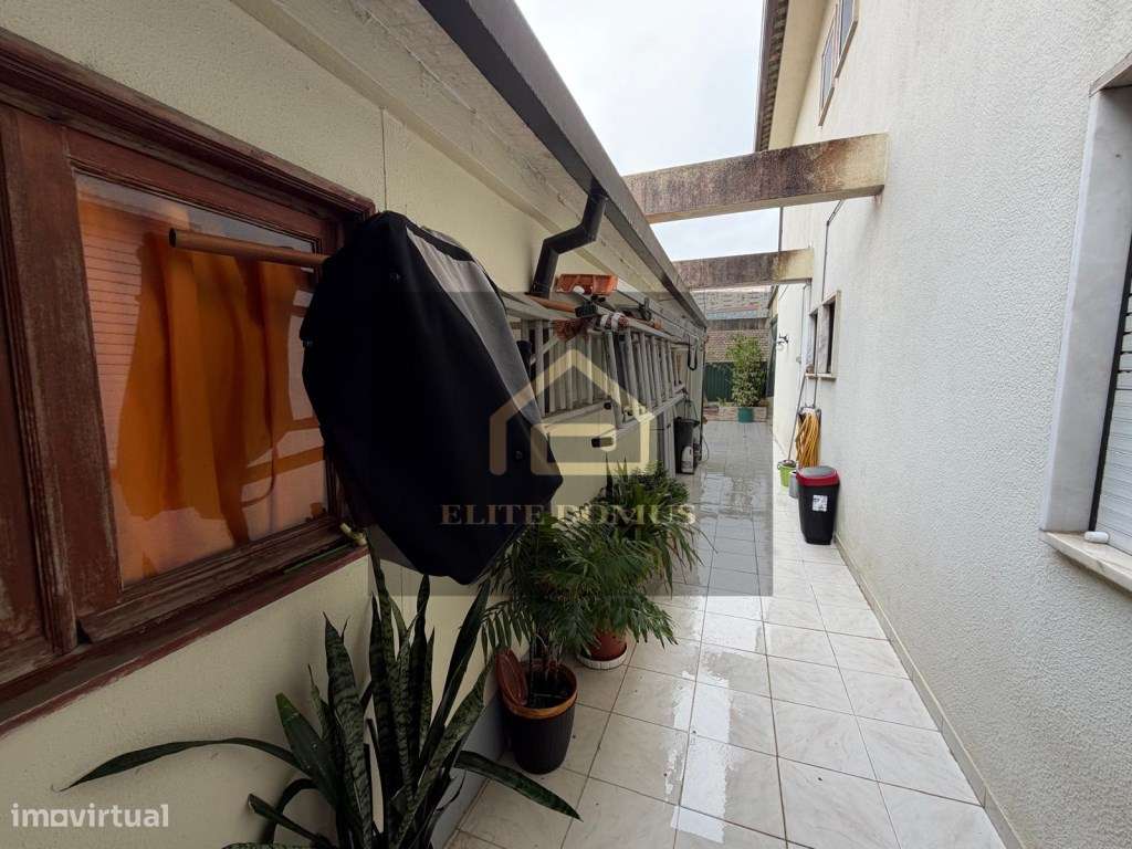 Magnífico Apartamento T3 com Terraço, Arrecadação e Estacionamento!-24