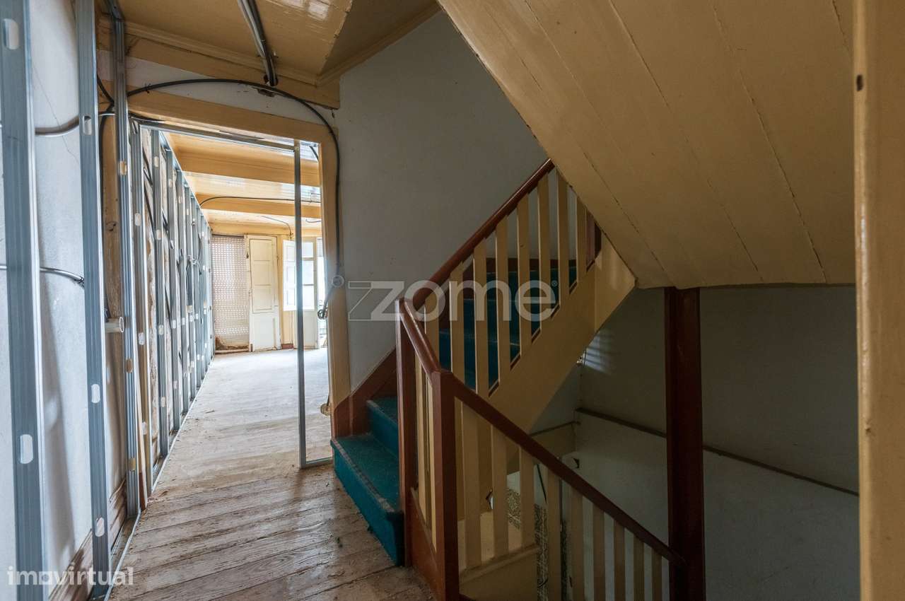 Prédio no centro de Guimarães - Grande imagem: 4/30