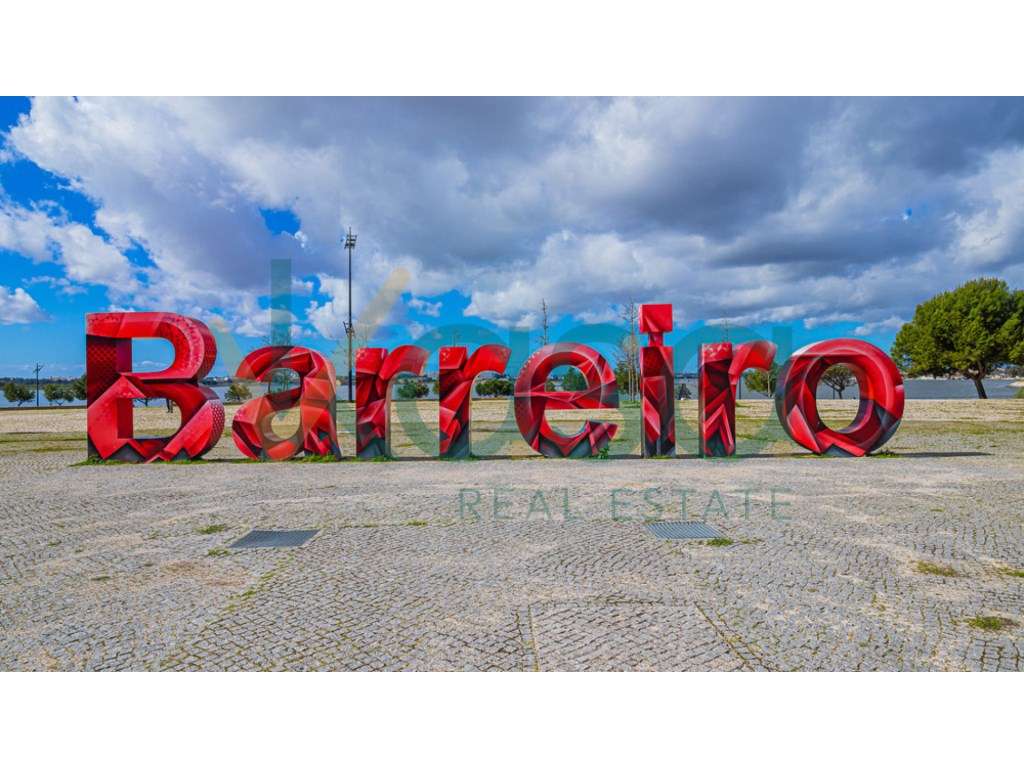 Excelente T2 oportunidade no coração do Barreiro ideal para investi...-15