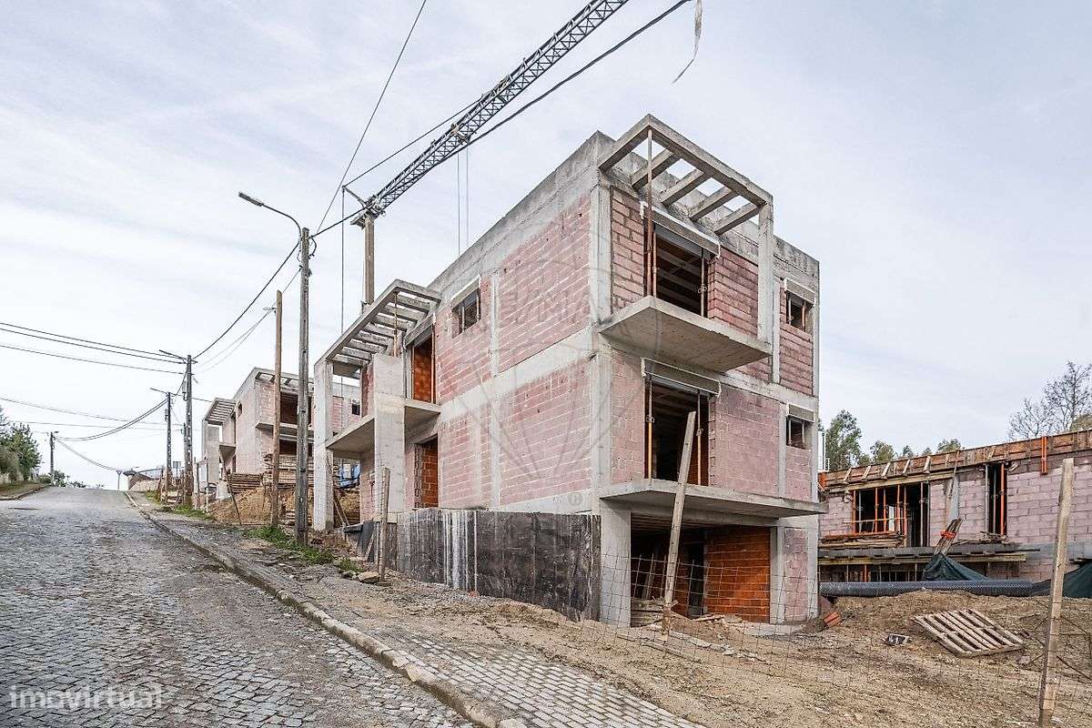 Moradia T4 para venda - Grande imagem: 2/30