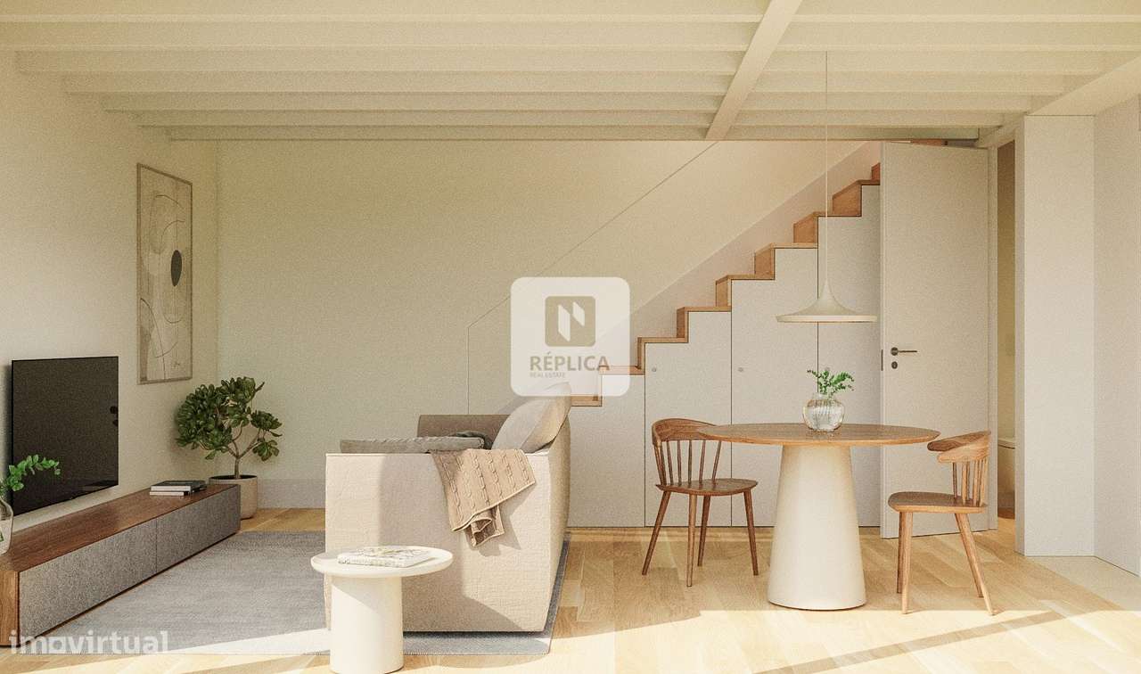Apartamento T2 Duplex com Varanda na Baixa do Porto - Grande imagem: 3/14