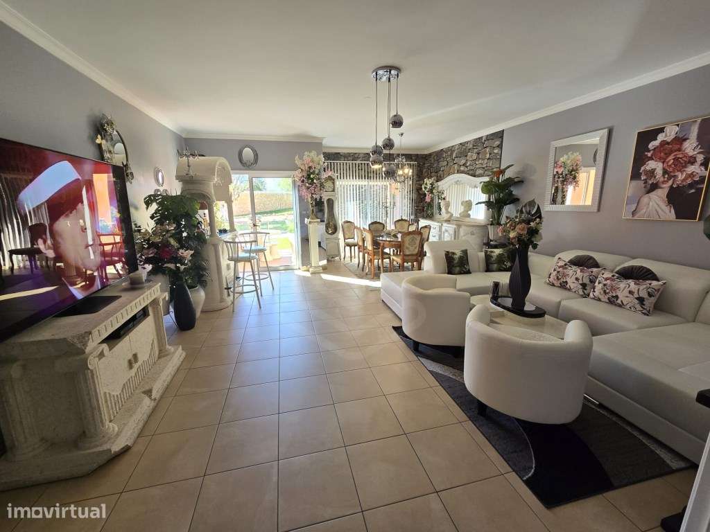 Moradia T2 em banda, com garagem em box, Albufeira, Algarve - Grande imagem: 2/48