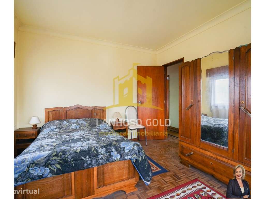 Moradia T3 com potencial no centro da Póvoa de Lanhoso - Grande imagem: 5/30