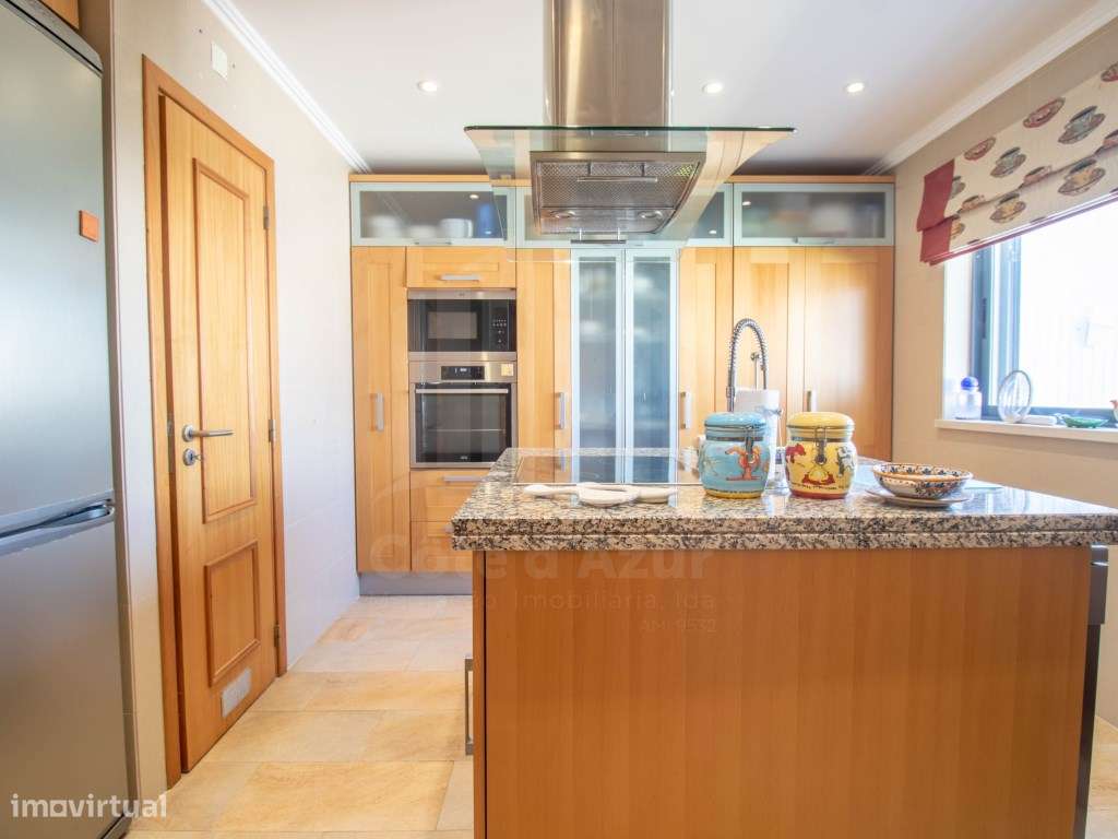 Moradia T3 Remodelada - Venda Nova, Sesimbra-11