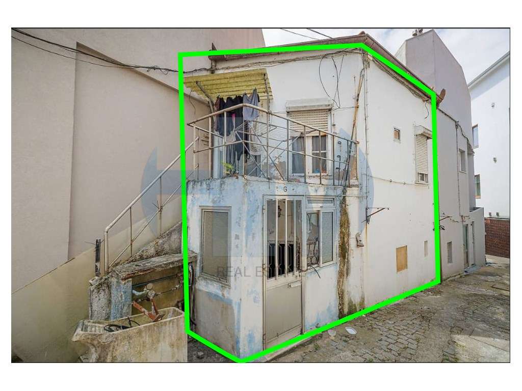 Prédio para Reabilitação - Leça da Palmeira-16