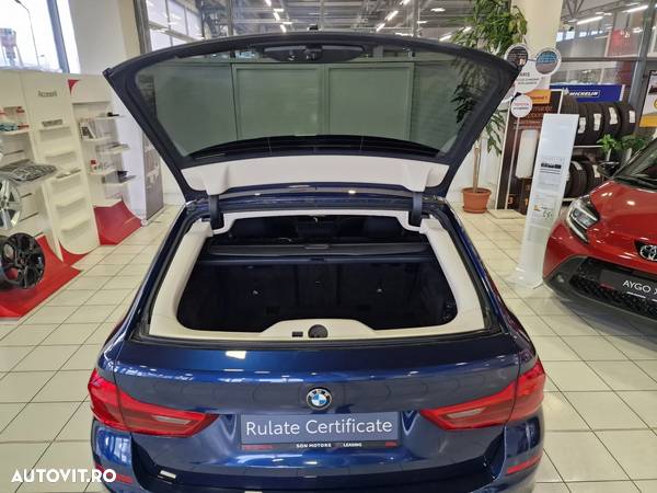 BMW Seria 5 520d Touring Aut. Sport Line - 39