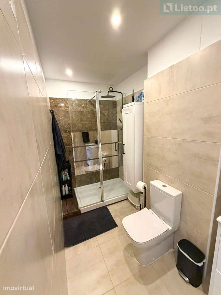 Apartamento T2 Santo António dos Cavaleiros-20