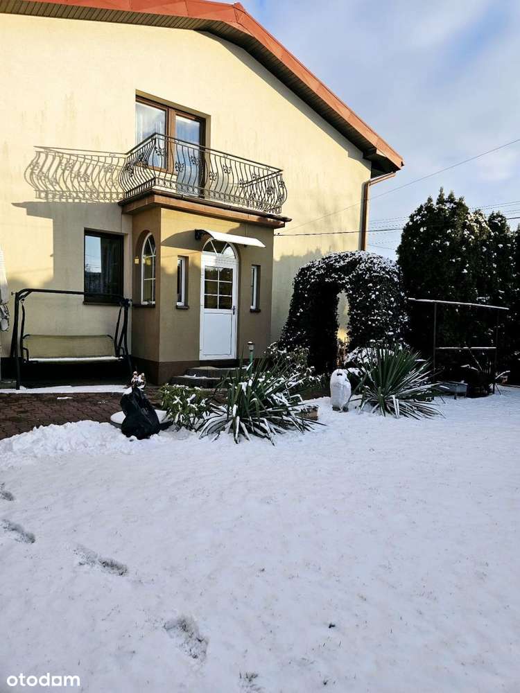 Przytulny dom w Aleksandrowie z fotowoltaiką.-5