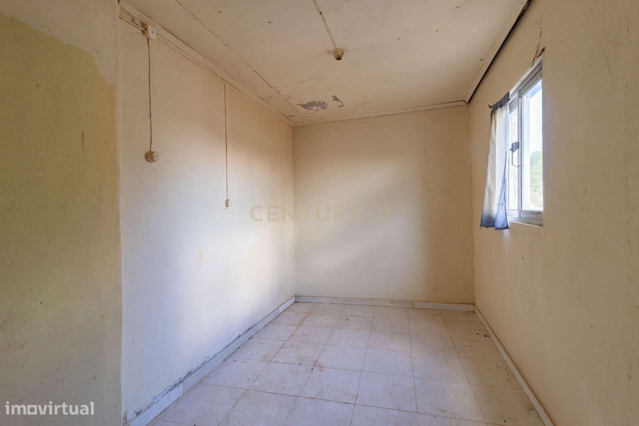 Moradia Antiga para Restauro | Cabreiros – Salir de Matos | Caldas da-6