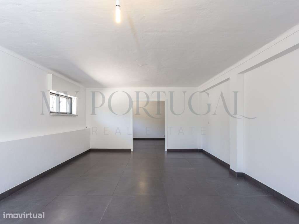 Luxuosa Moradia remodelada - T6 + 3 divisões - em Palmela com proxi... - Grande imagem: 4/48