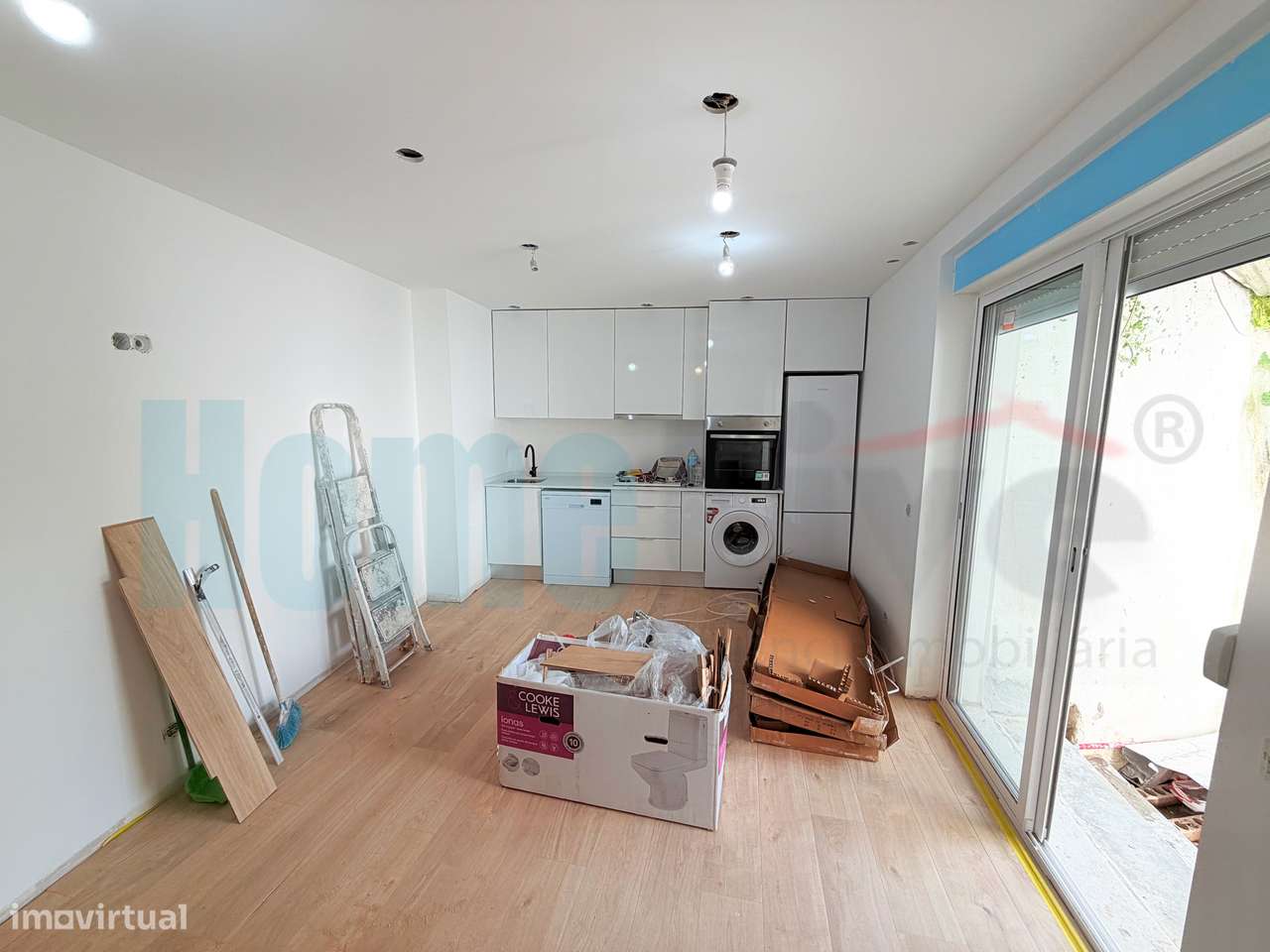 T3 Remodelado Logradouro 45m² | Centro de Alverca do Ribatejo – Lisboa-10