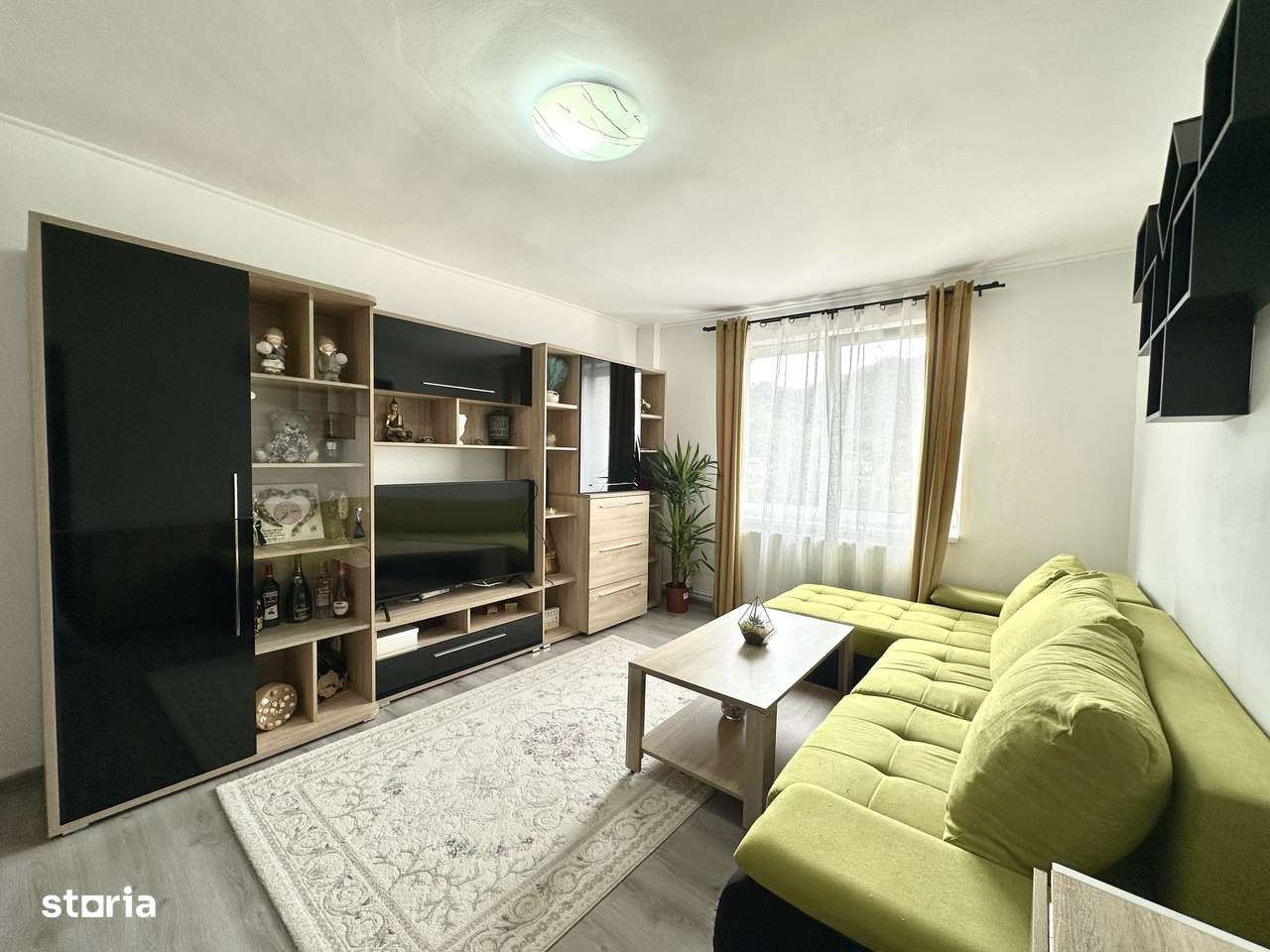 Vânzare apartament 3 camere mobilat,  parcare inclusă , Cartier Noua-2