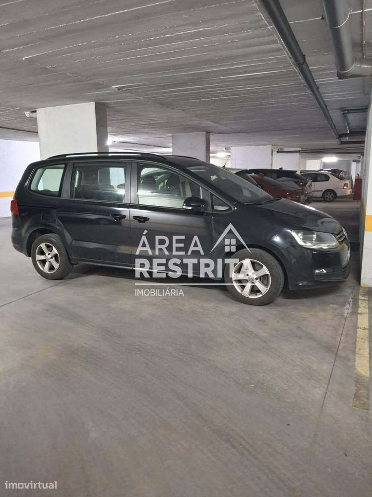 Apartamento T2 com elevador e parqueamento nos Fidalguinhos-13