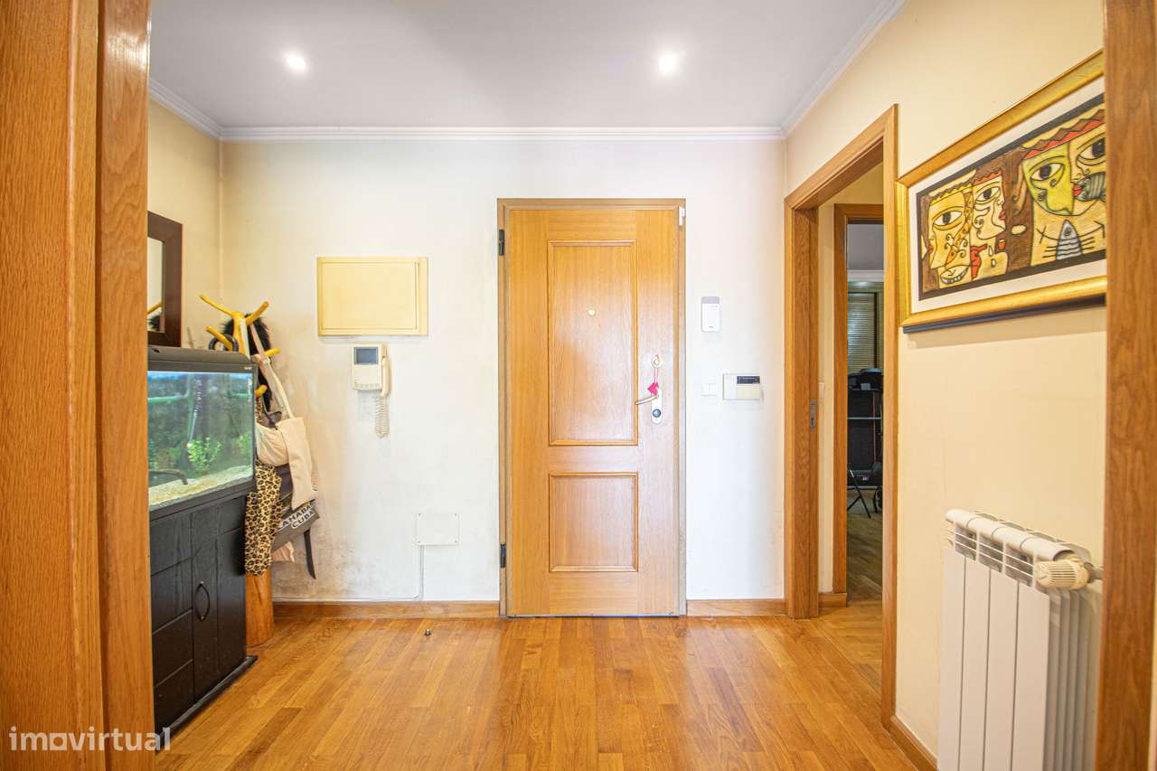 Apartamento T2+1 com terraço-23
