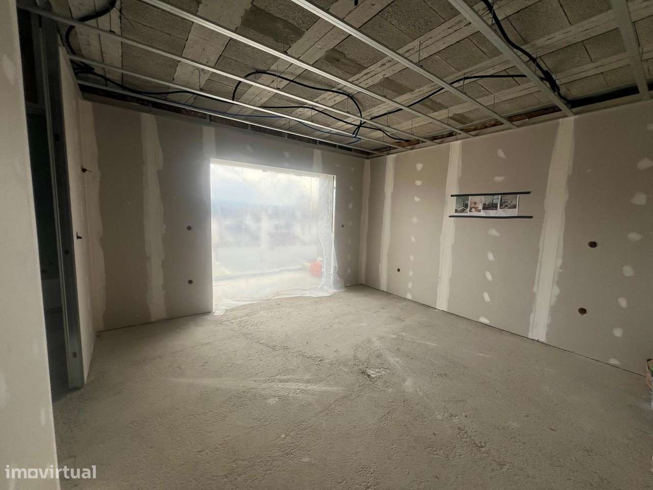 Moradia T4 em Fase Final de Construção com Piscina — Centro de Chaves-19