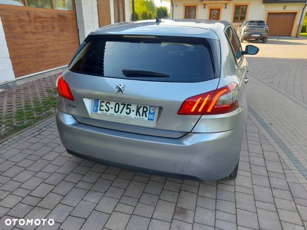 Peugeot 308 - 5