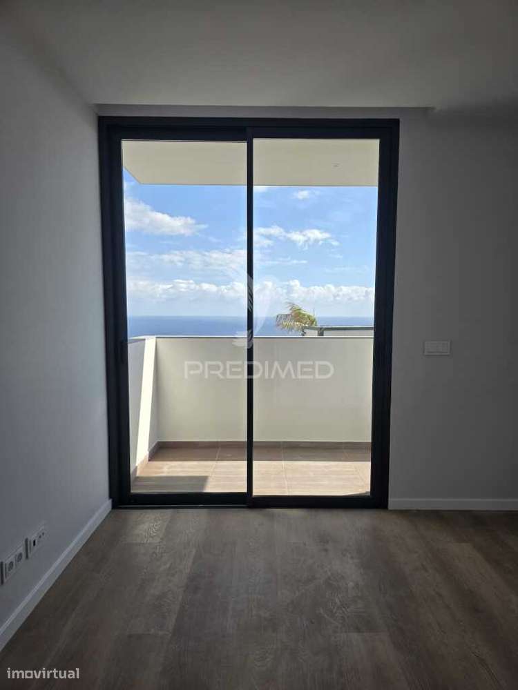 Excelente T2 novo,boas áreas,zona privilegiada, com incrível vista mar - Grande imagem: 5/30