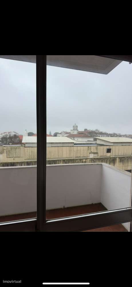 Apartamento T3 Centro de Santarém Vista Desafogada - Grande imagem: 2/25