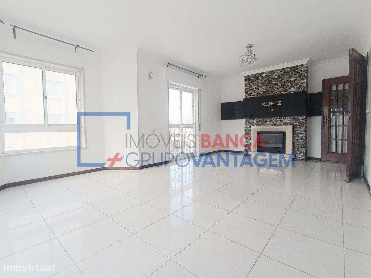 APARTAMENTO T2 RIO DE MOURO - Grande imagem: 2/26