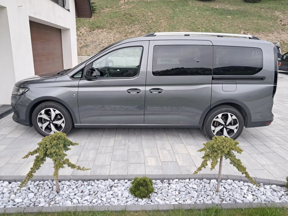 Ford Tourneo Connect III Grand 2.0 EcoBlue Active 2023