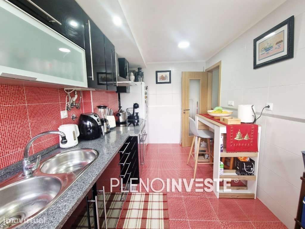 T2 com boas áreas em Paio Pires-8