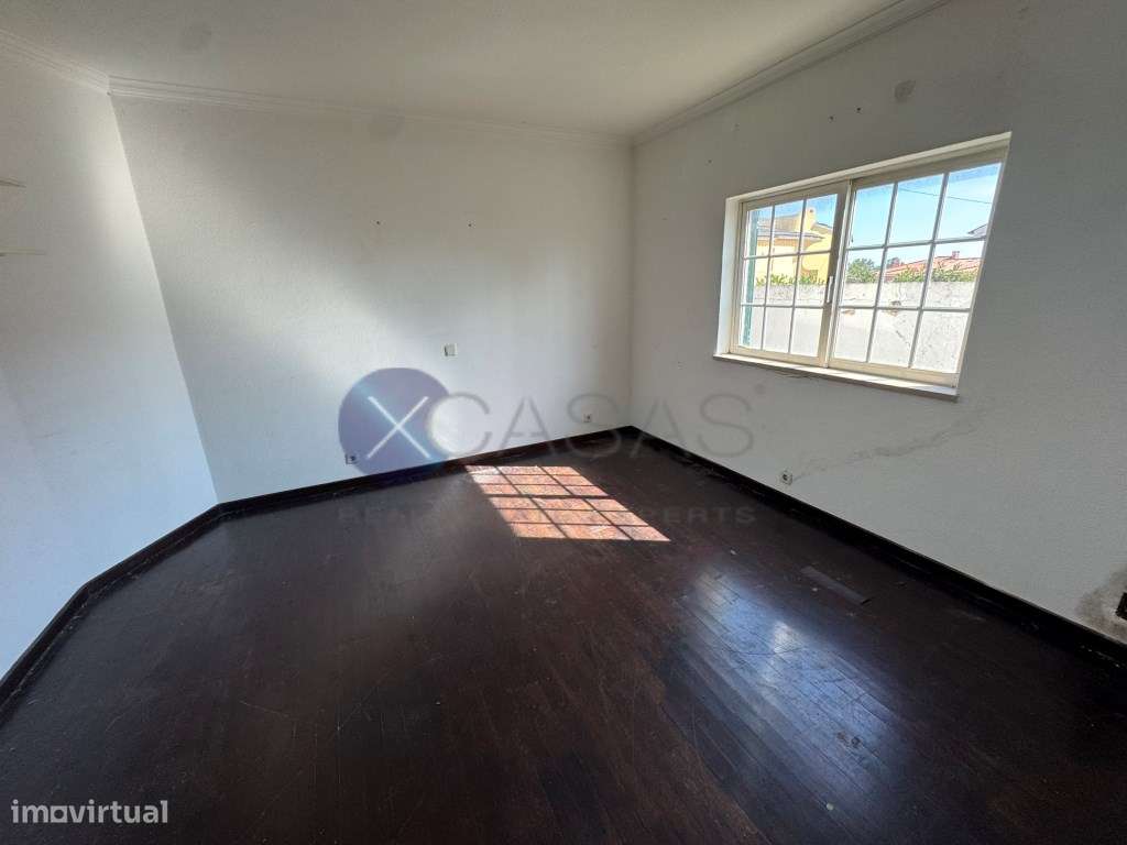 Moradia T5 com 238 m2 e terreno de 330 m2, no Cobre, Cascais-16