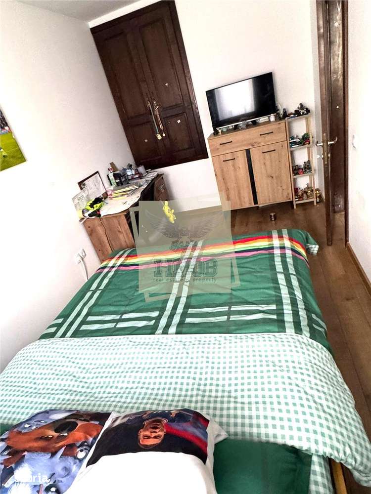 Casa mobilata 4 camere 2 bai si curte in Arhitectilor-8