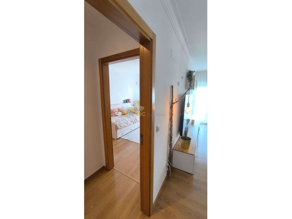 Apartamento Duplex T2+1 com Parqueamento, Arrecadação e Varanda | E...-28