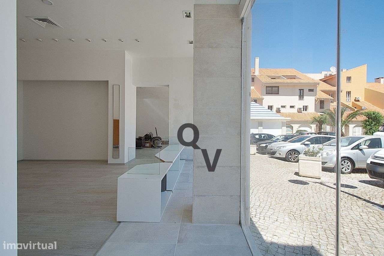 Loja sita na Marina de Vilamoura-6