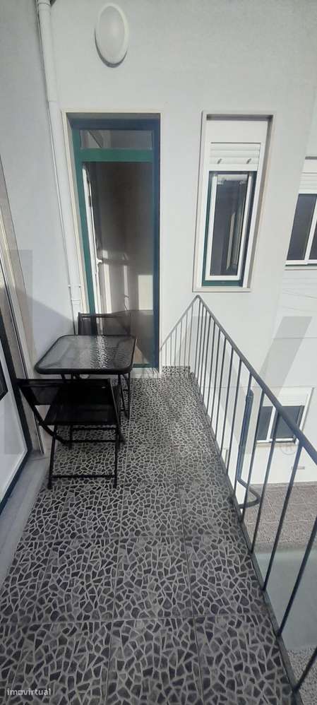 T2 Renovado C/ Varanda Centro Campo Ourique - Grande imagem: 5/15