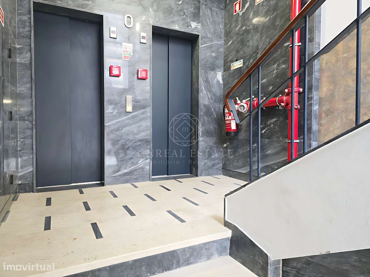 Apartamento T0+1 , novo, inserido em um edifício totalmente remodelado-13