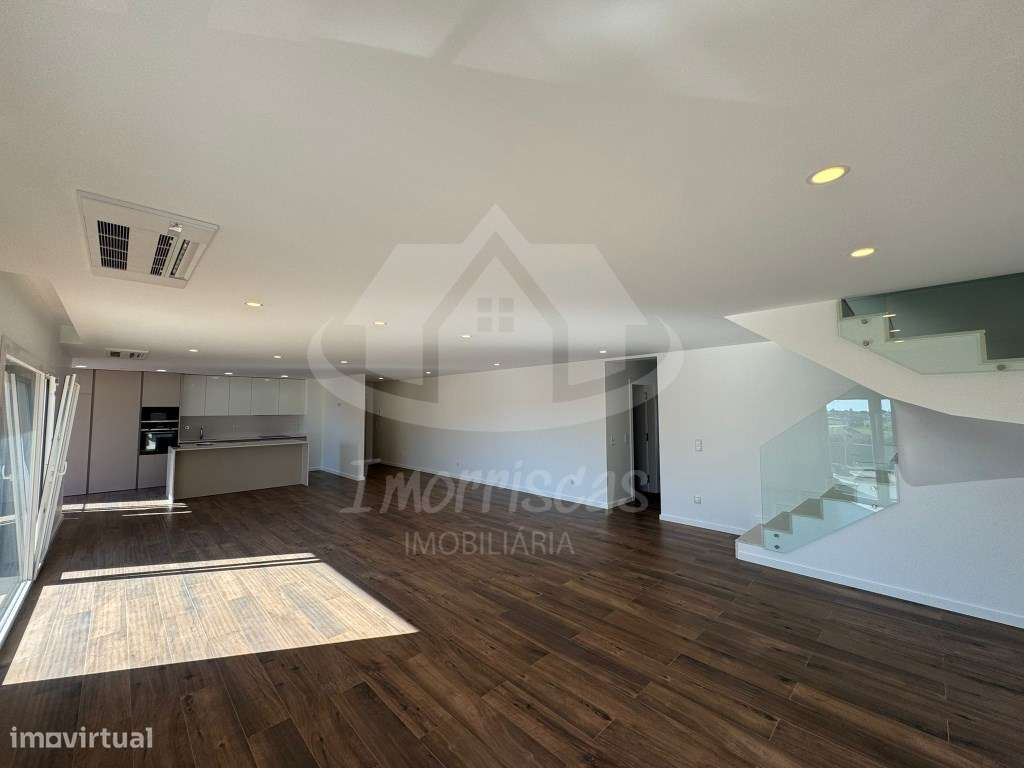 Apartamento T4 com 298 m², duplex com garagem e terraço em Alcochete - Grande imagem: 5/49