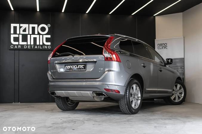 Volvo XC 60 T5 AWD Momentum - 5