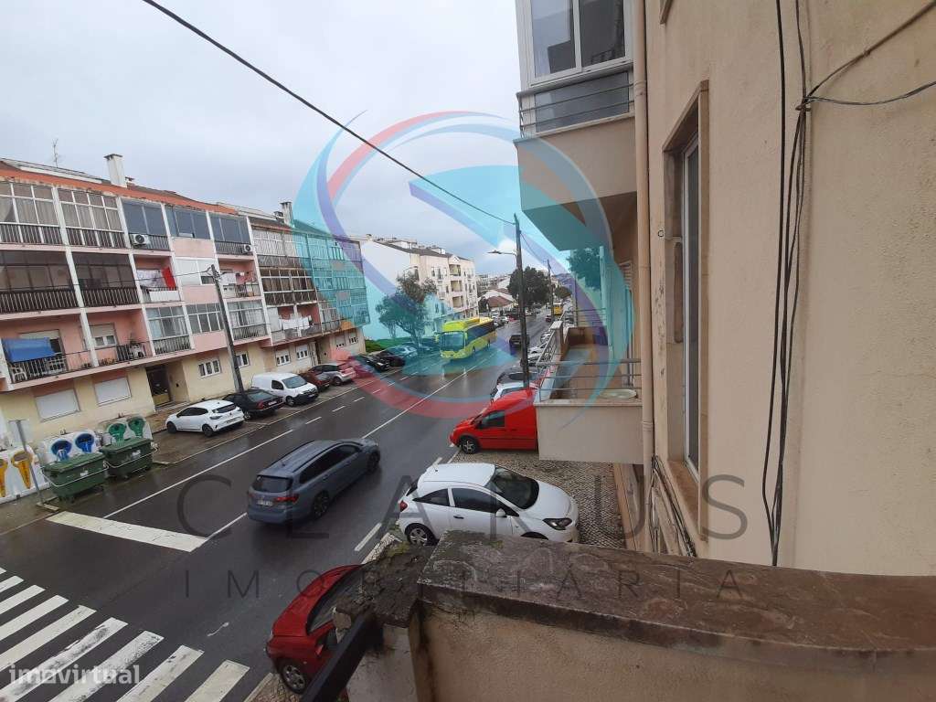 APARTAMENTO T2 EM REMODELAÇÃO TOTAL - TORRE DA MARINHA-20