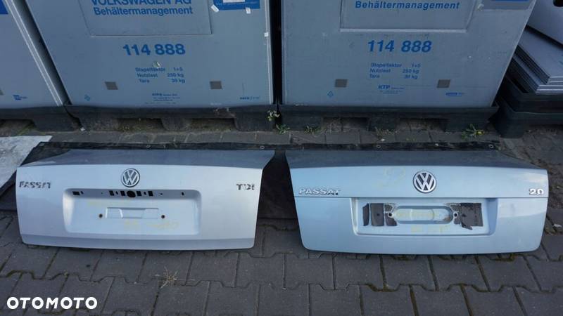 KLAPA BAGAŻNIK TYLNI TYŁ VW PASSAT B5 SEDAN SREBRB - 1